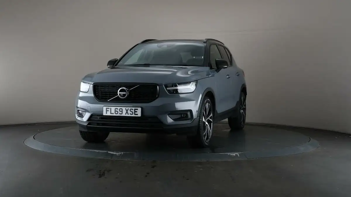 2019-volvo-xc40-20-t5-r-design-big-45