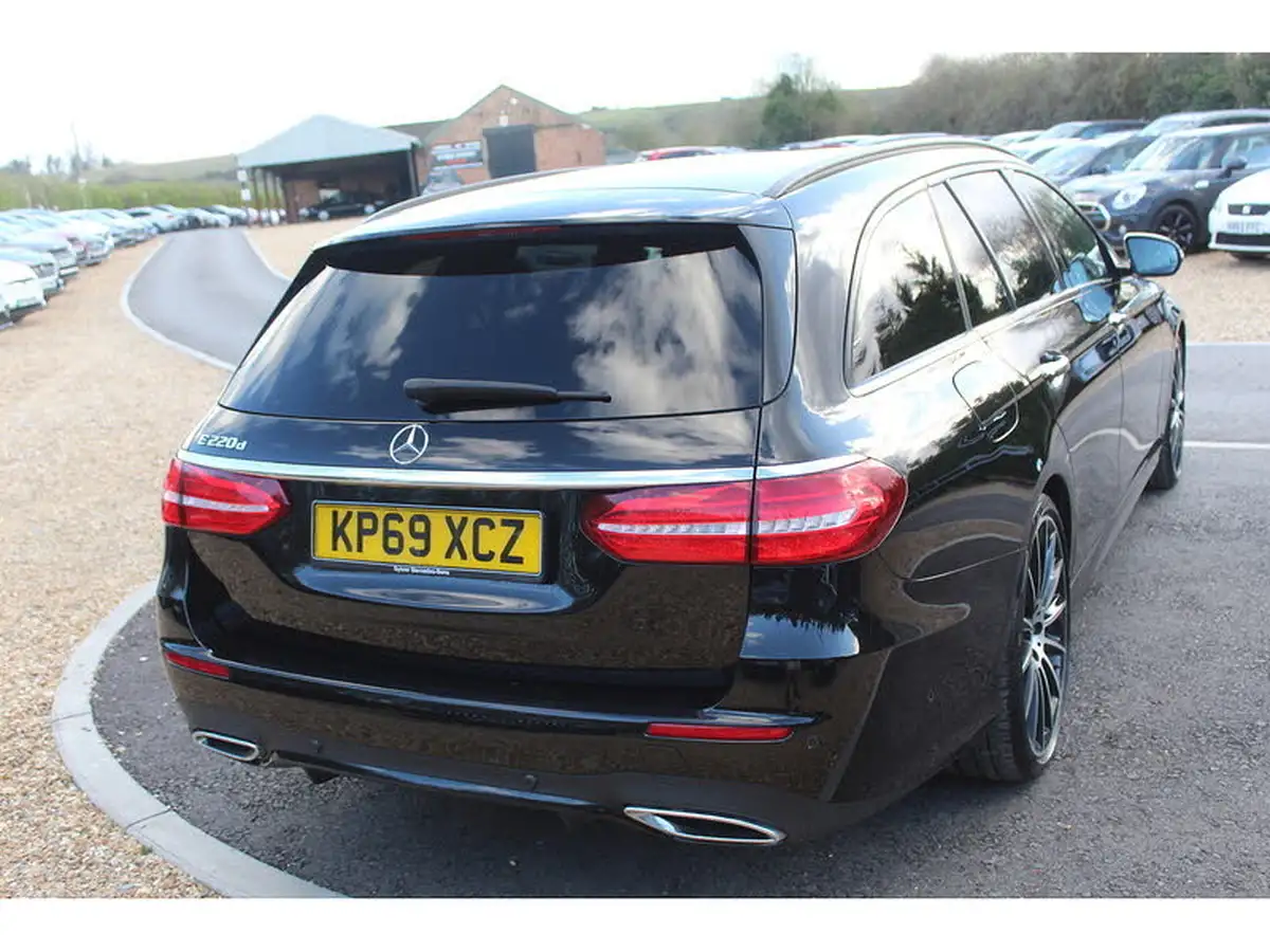2019-mercedes-benz-e-class-20d-e220d-amg-line-night-edition-premium-plus-estate-5d-big-11