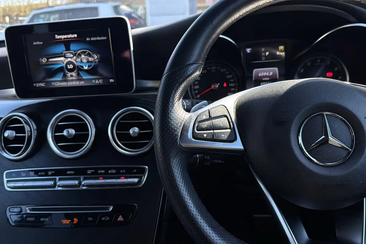 2019-mercedes-benz-glc-class-20-glc250-amg-night-edition-ss-big-15