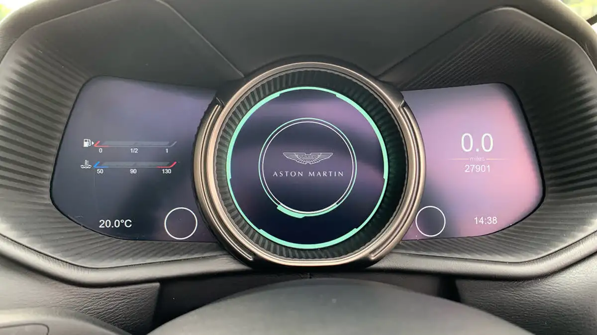 2021-aston-martin-db11-40-v8-503bhp-big-5