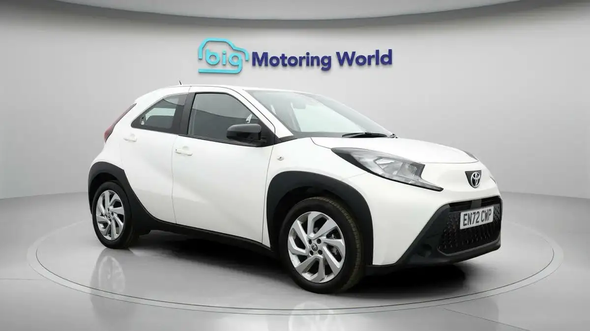 2023-toyota-aygo-x-10-vvt-i-pure-cvt-big-0