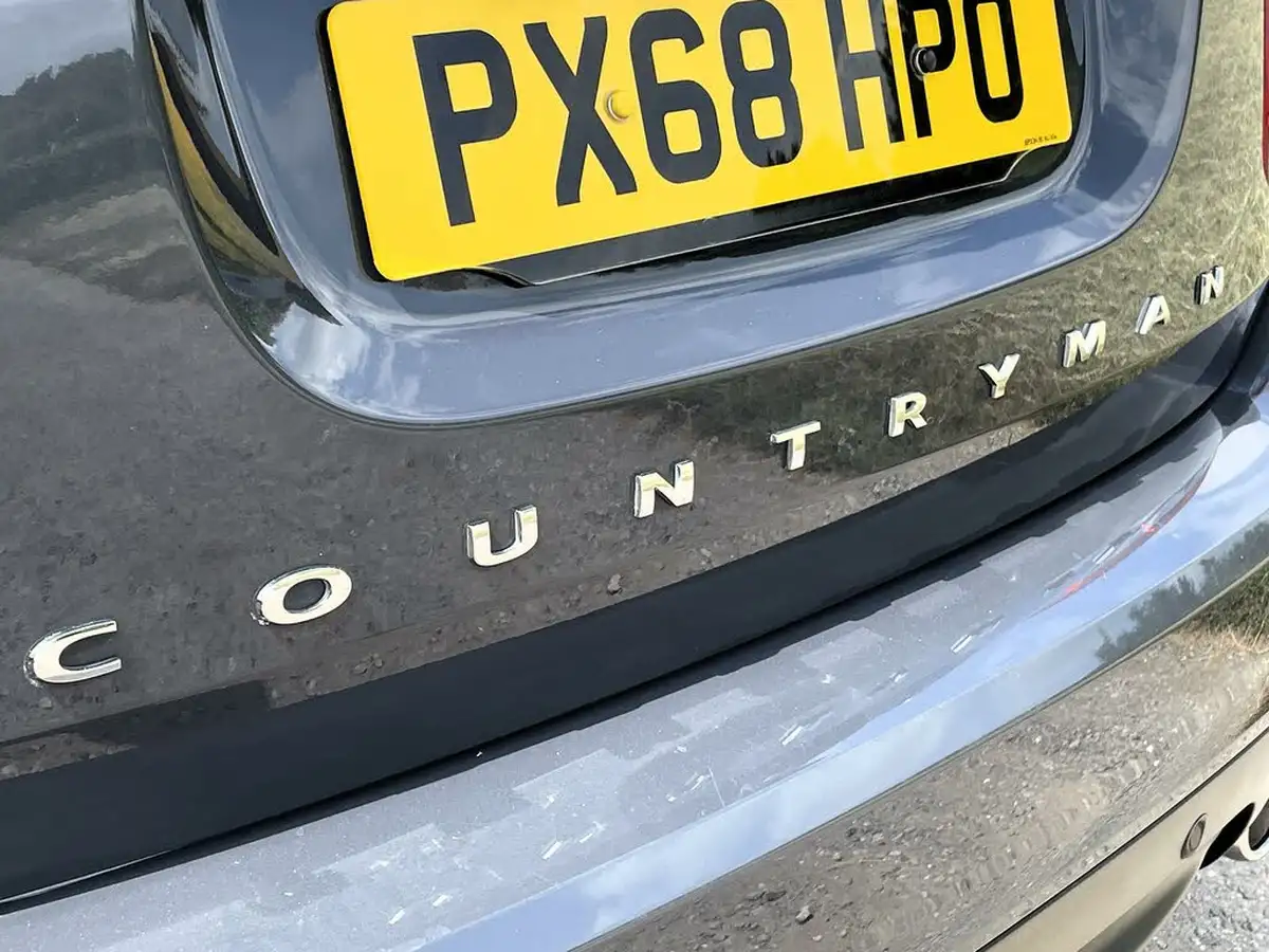 2018-mini-countryman-20-cooper-s-ss-auto-big-13