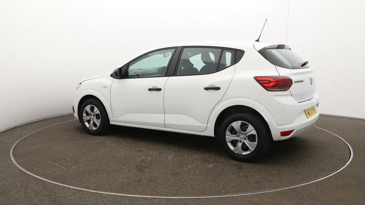 2021-dacia-sandero-10-sce-essential-big-32