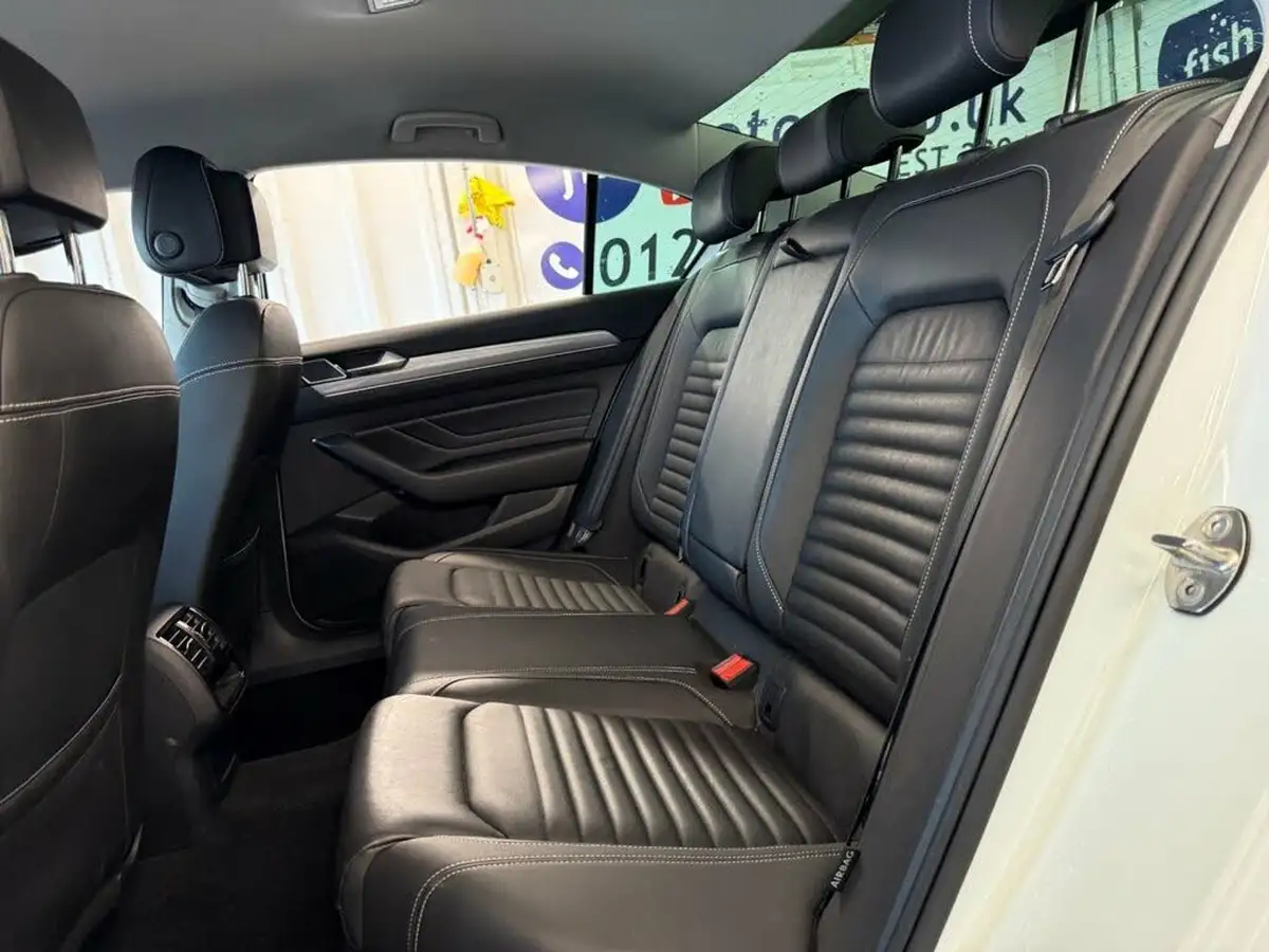 2019-volkswagen-passat-14-tsi-gte-advance-saloon-4d-big-15