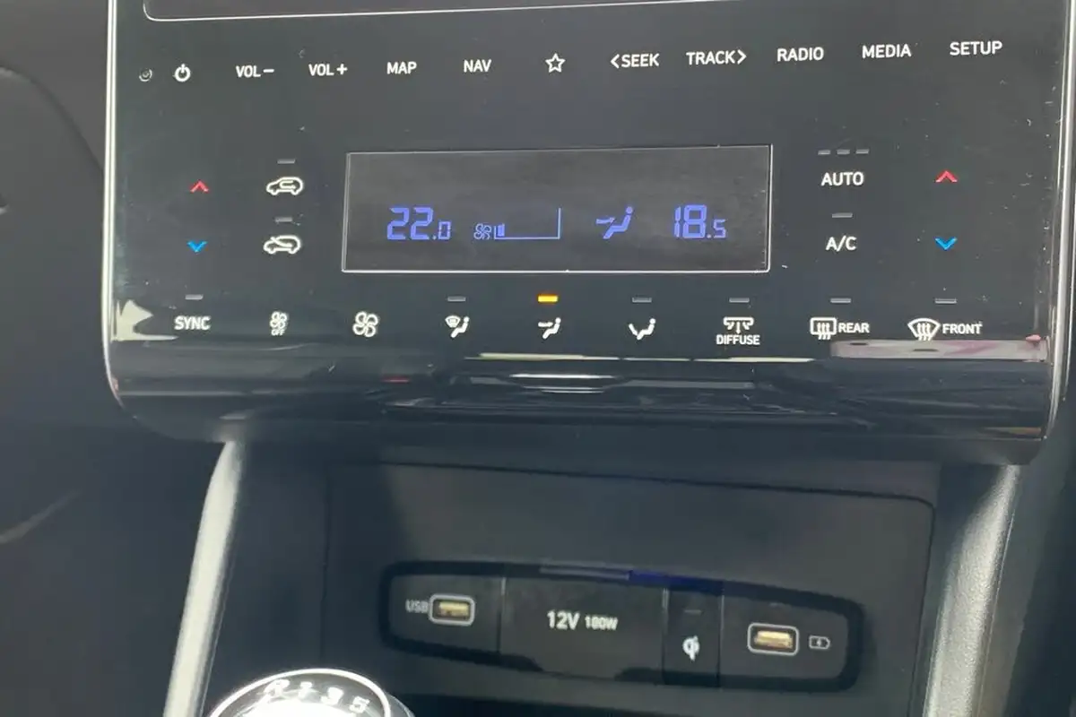 2023-hyundai-tucson-16-t-gdi-ultimate-150ps-big-21