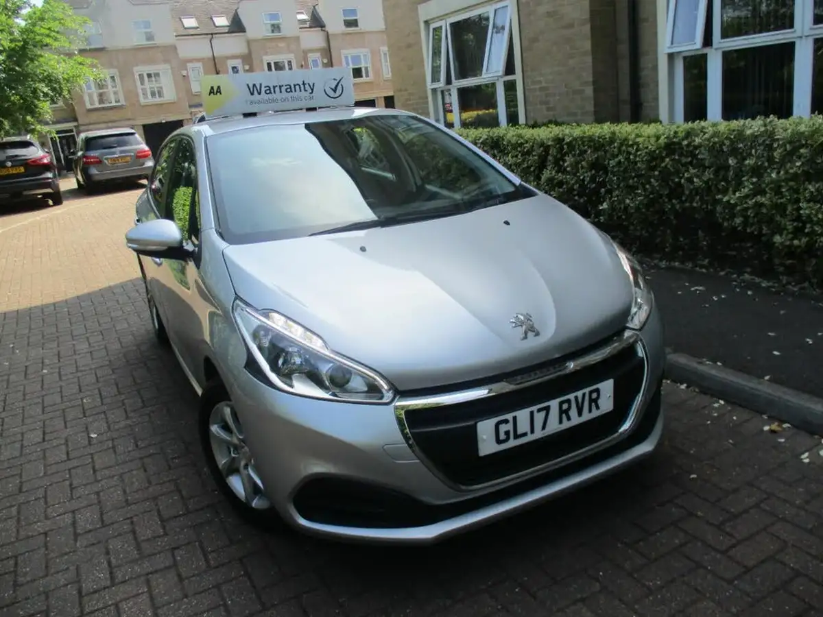2017-peugeot-208-12-puretech-active-82bhp-5d-big-16