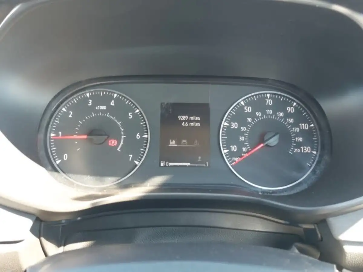 2024-dacia-sandero-stepway-10-tce-extreme-90bhp-big-11