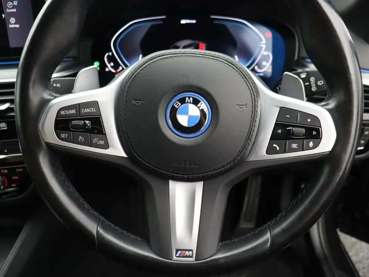 2022-bmw-5-series-20-530e-m-sport-touring-5d-big-39