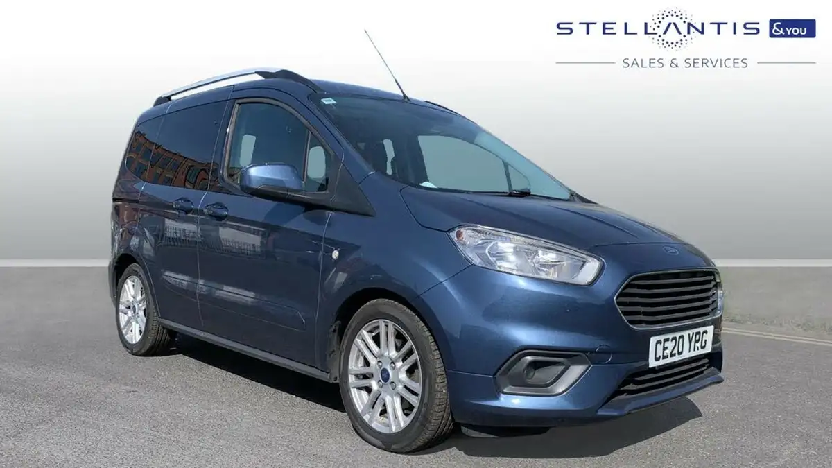 2020-ford-tourneo-courier-15tdci-titanium-big-0