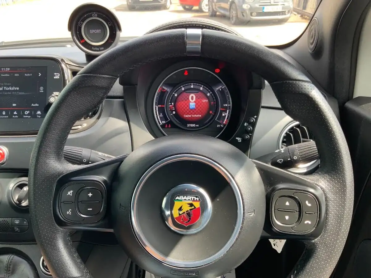 2022-abarth-595-14-tjet-f-big-5
