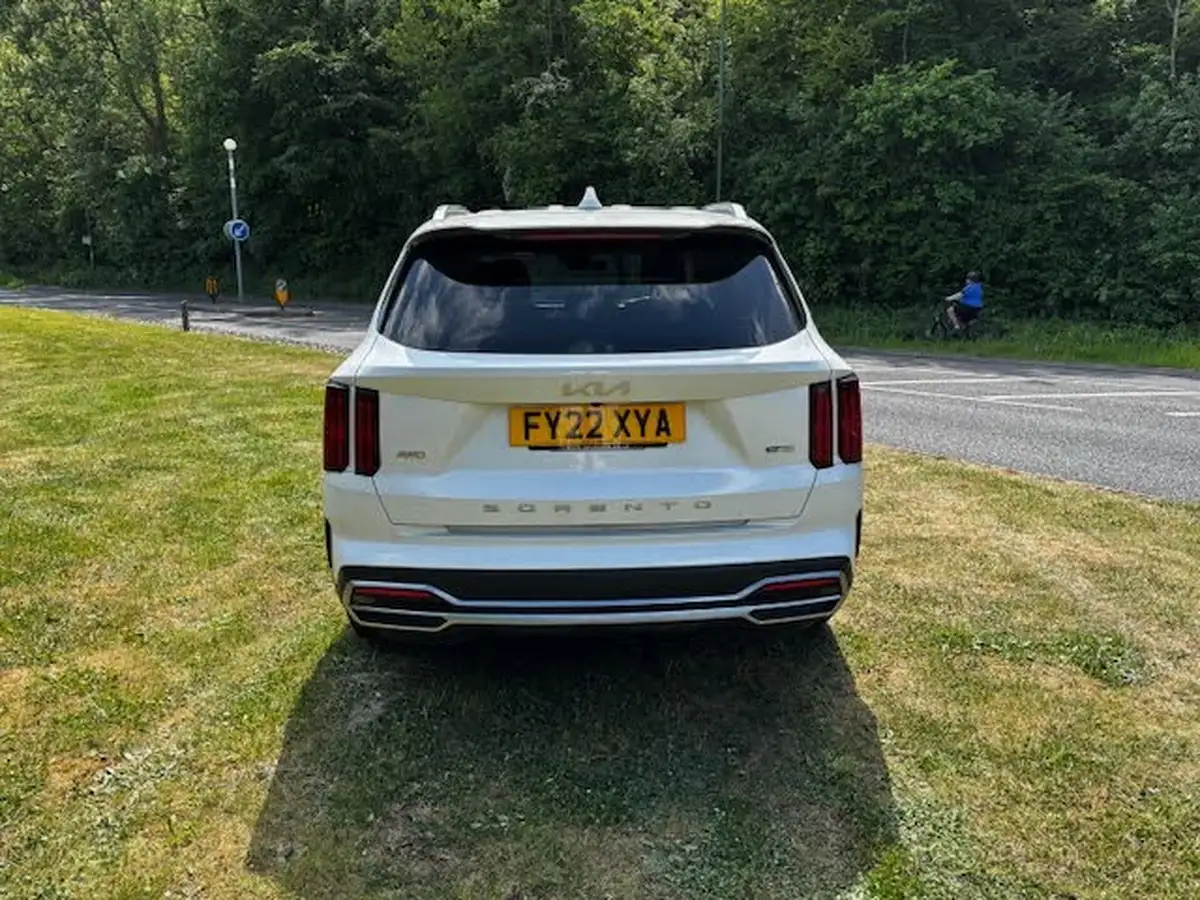 2022-kia-sorento-16-t-gdi-3-226bhp-hev-big-4