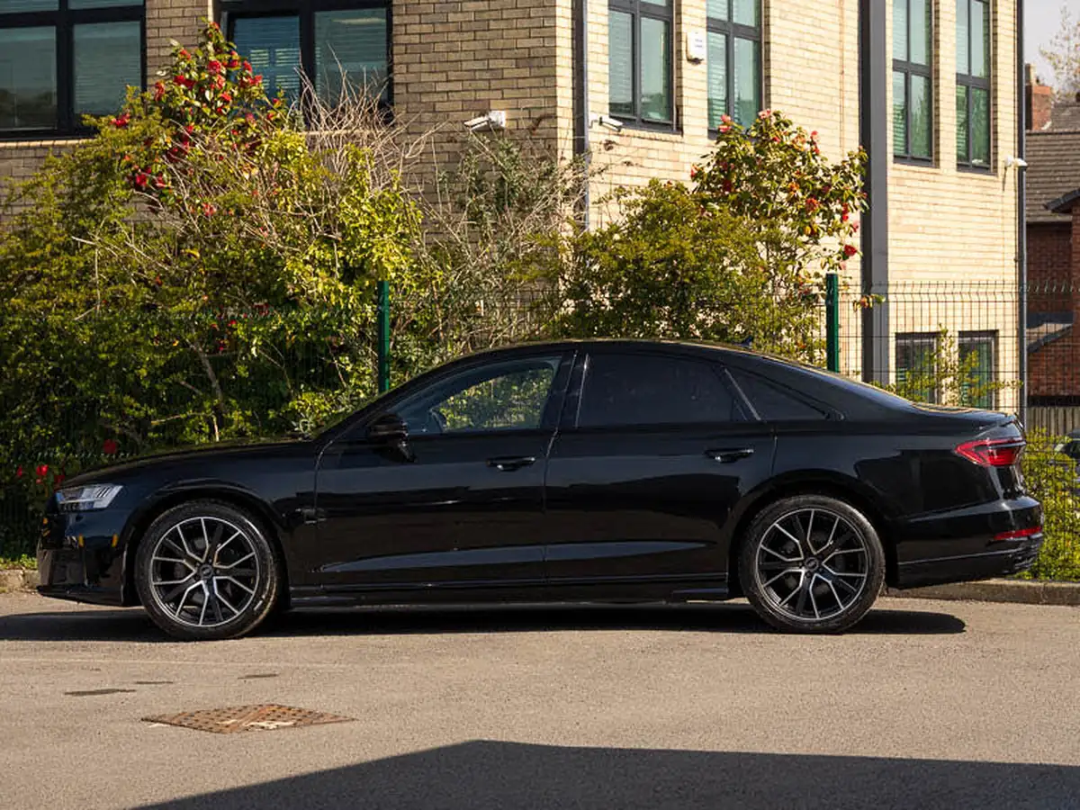 2021-audi-a8-30-50-tdi-black-edition-big-3