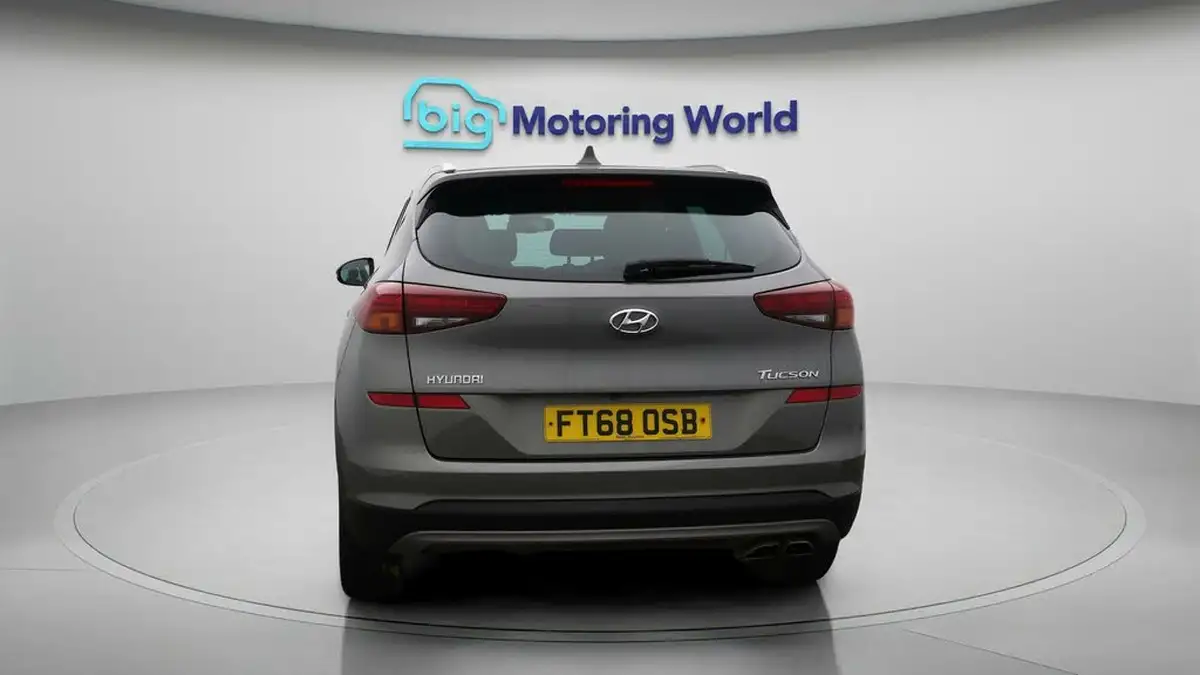 2019-hyundai-tucson-16-t-gdi-se-nav-dct-big-6