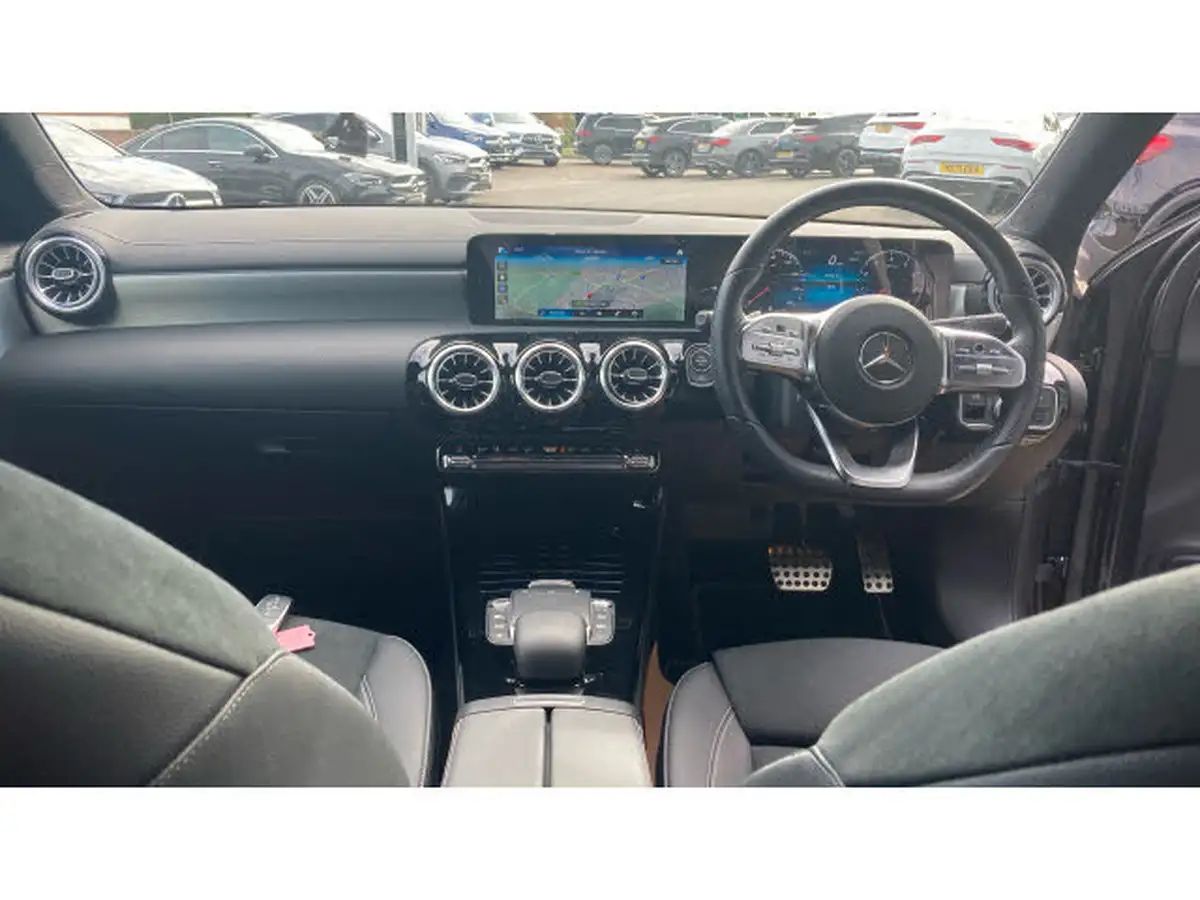 2022-mercedes-benz-a-class-13-a180-amg-line-premium-plus-edition-saloon-4d-7g-dct-big-9