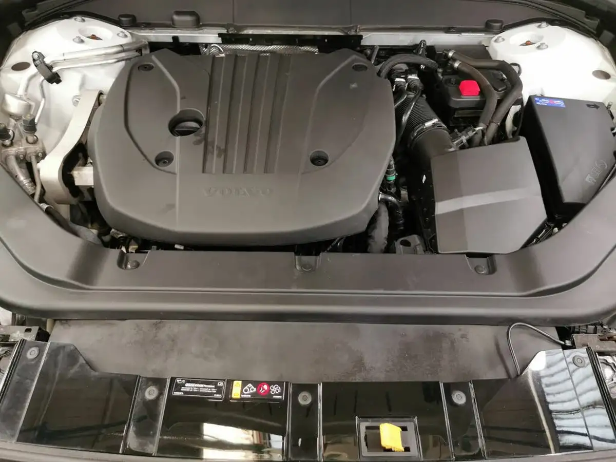2023-volvo-xc60-20-b5-plus-big-29