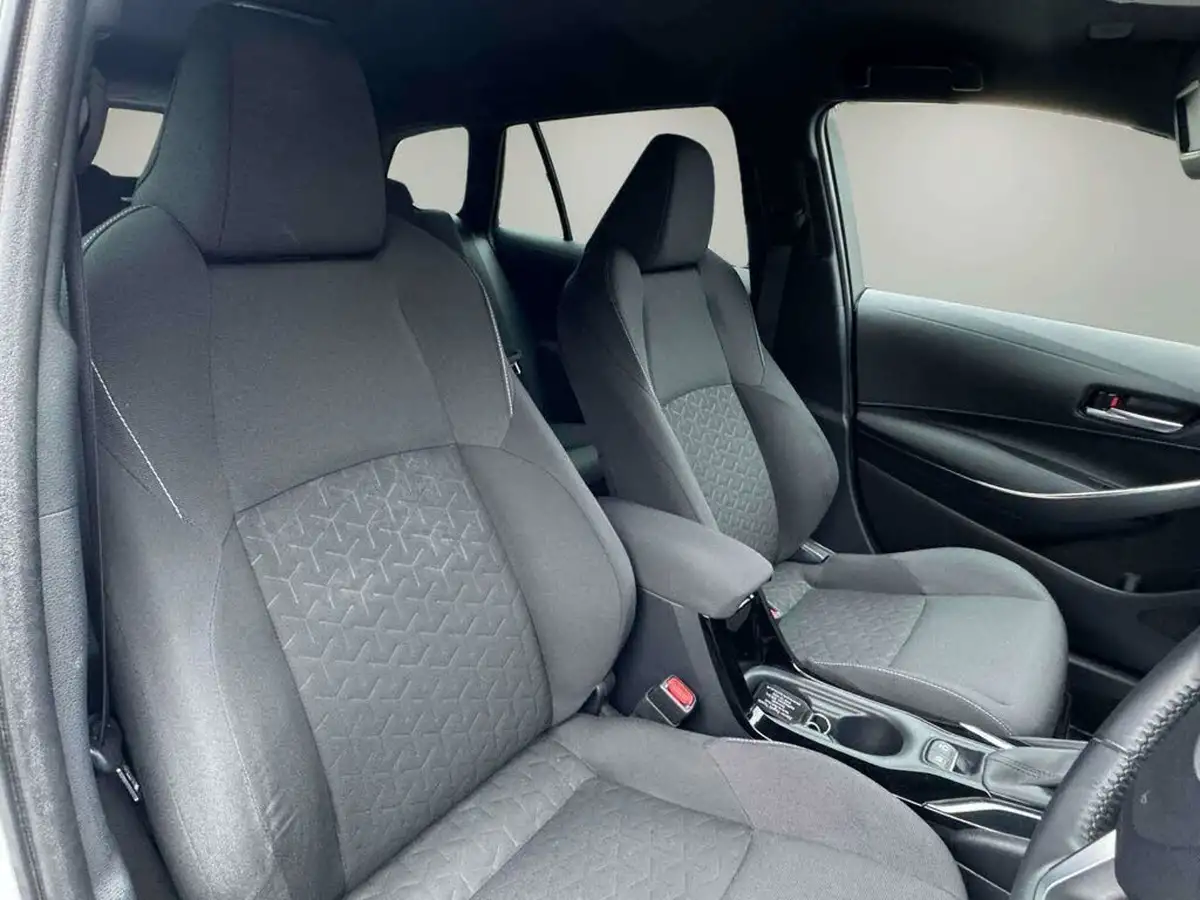2021-toyota-corolla-18-vvt-i-icon-spare-wheel-touring-sports-5d-big-14