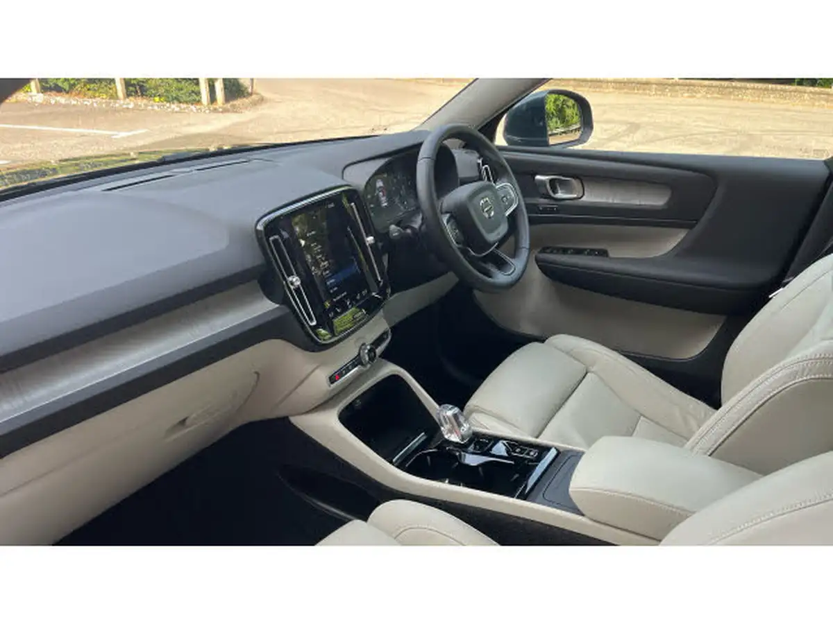 2021-volvo-xc40-20-b4-inscription-pro-194bhp-auto-big-8