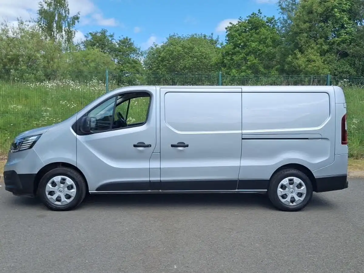 2023-renault-trafic-20dci-ll30-130-advance-eu6d-panel-big-3
