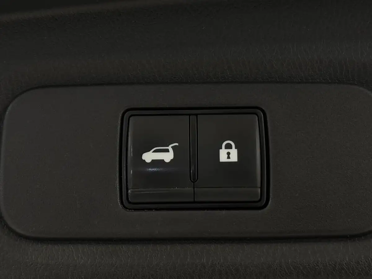 2023-nissan-qashqai-15-tekna-big-11