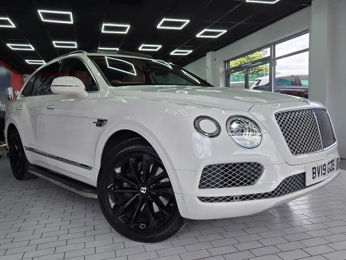 2019-bentley-bentayga-40-v8-big-21