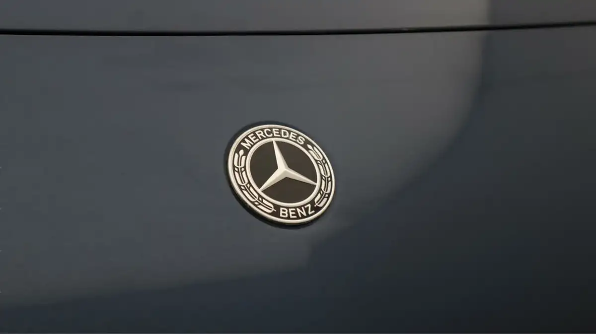 2021-mercedes-benz-a-class-13-a250e-amg-line-executive-saloon-4d-big-22