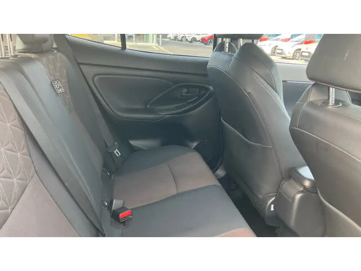 2023-toyota-yaris-cross-15-vvt-i-excel-awd-i-big-11