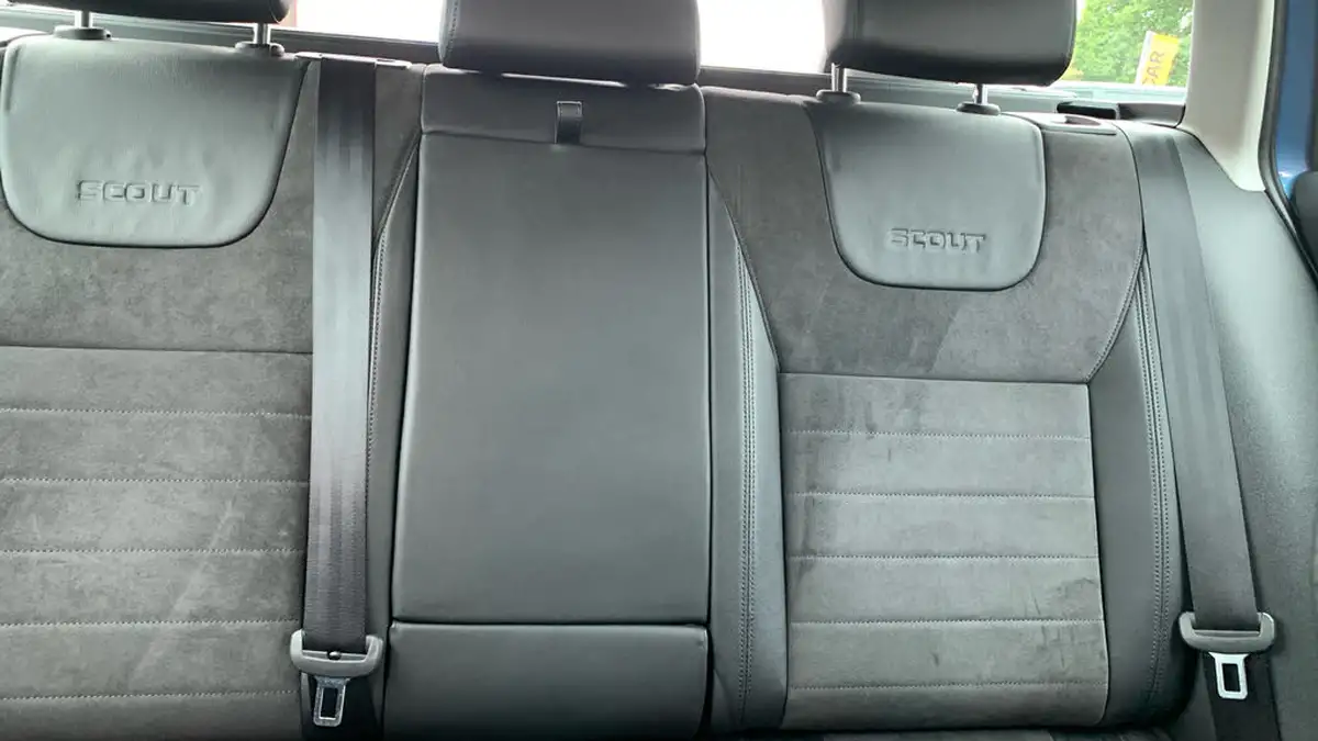 2017-skoda-octavia-20tdi-scout-150ps-big-24