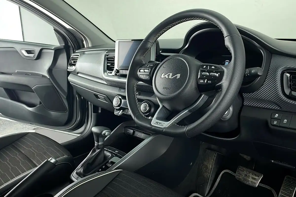 2024-kia-stonic-10-t-gdi-gt-line-98bhp-dct-big-8