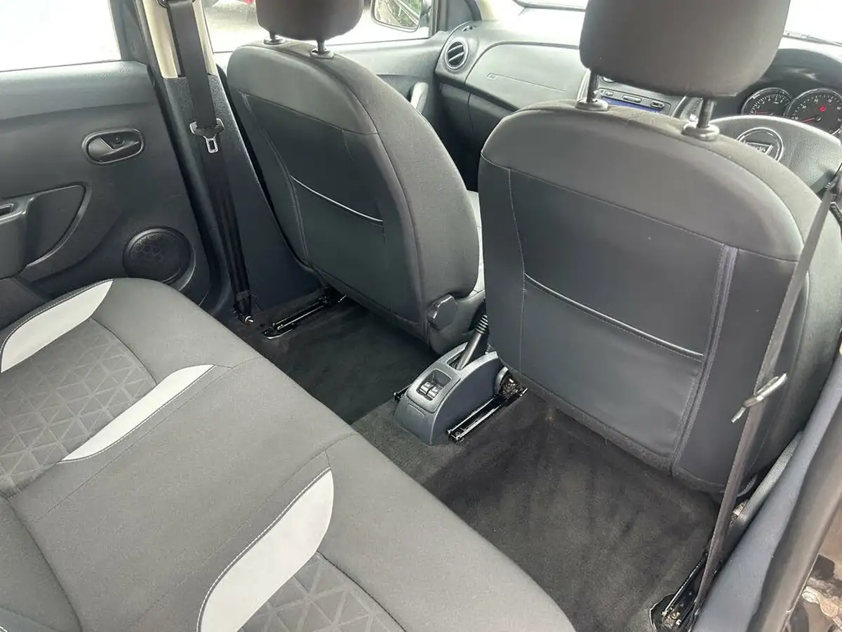 2016-dacia-sandero-stepway-09-tce-laureate-big-58