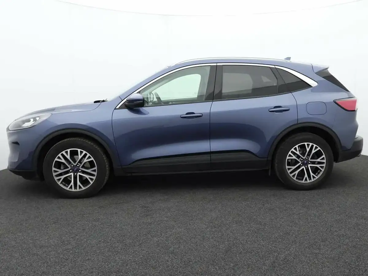 2022-ford-kuga-big-4