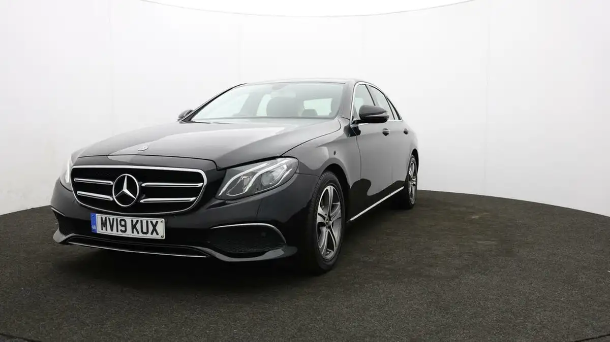 2019-mercedes-benz-e-class-20d-e220d-se-ss-saloon-4d-big-58