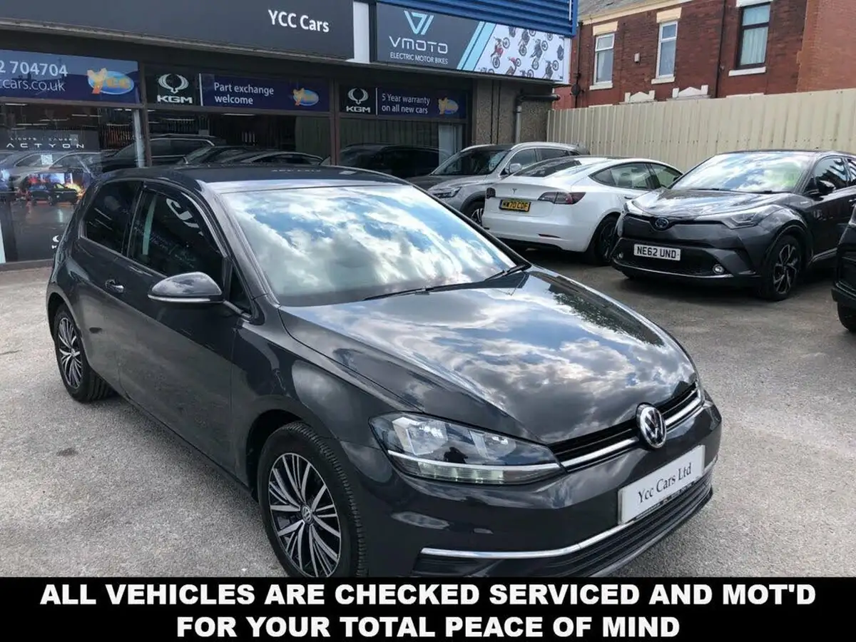 2018-volkswagen-golf-14-tsi-se-hatchback-3d-big-2