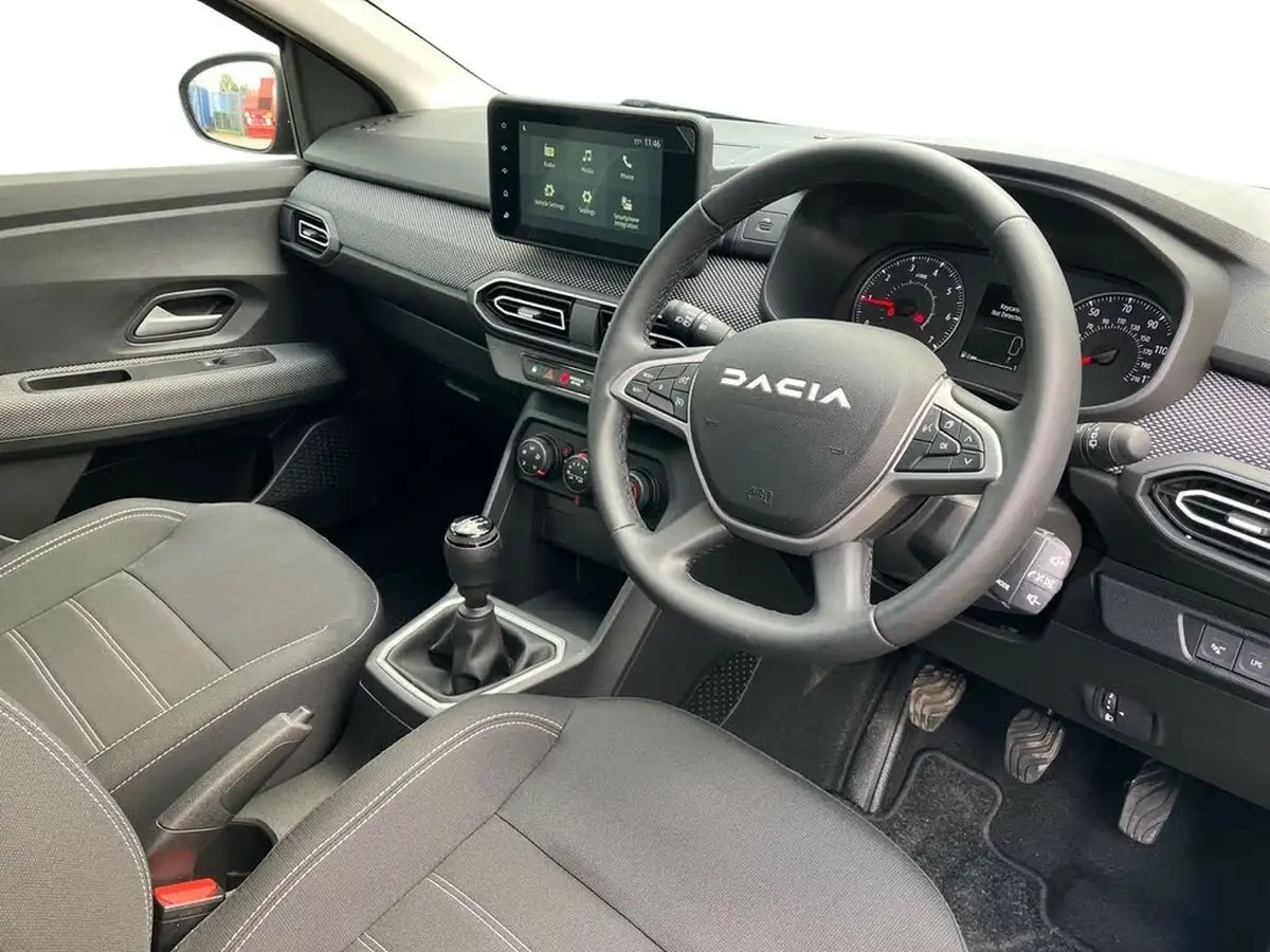 2023-dacia-sandero-10-tce-expression-100bhp-bi-fuel-big-8