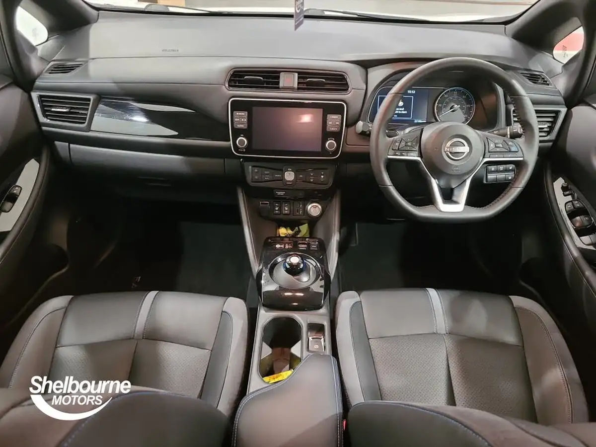 2023-nissan-leaf-e-tekna-39kwh-big-15
