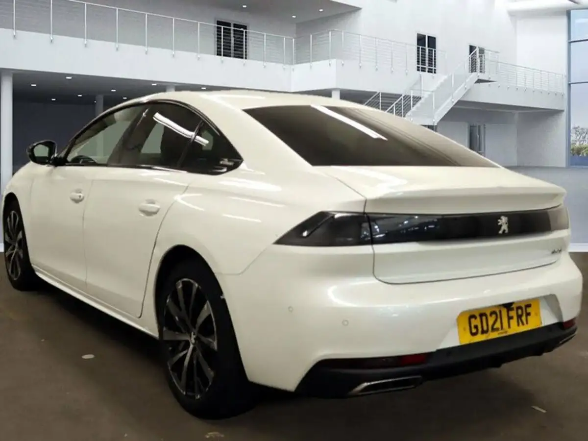 2021-peugeot-508-12-puretech-gt-line-big-1