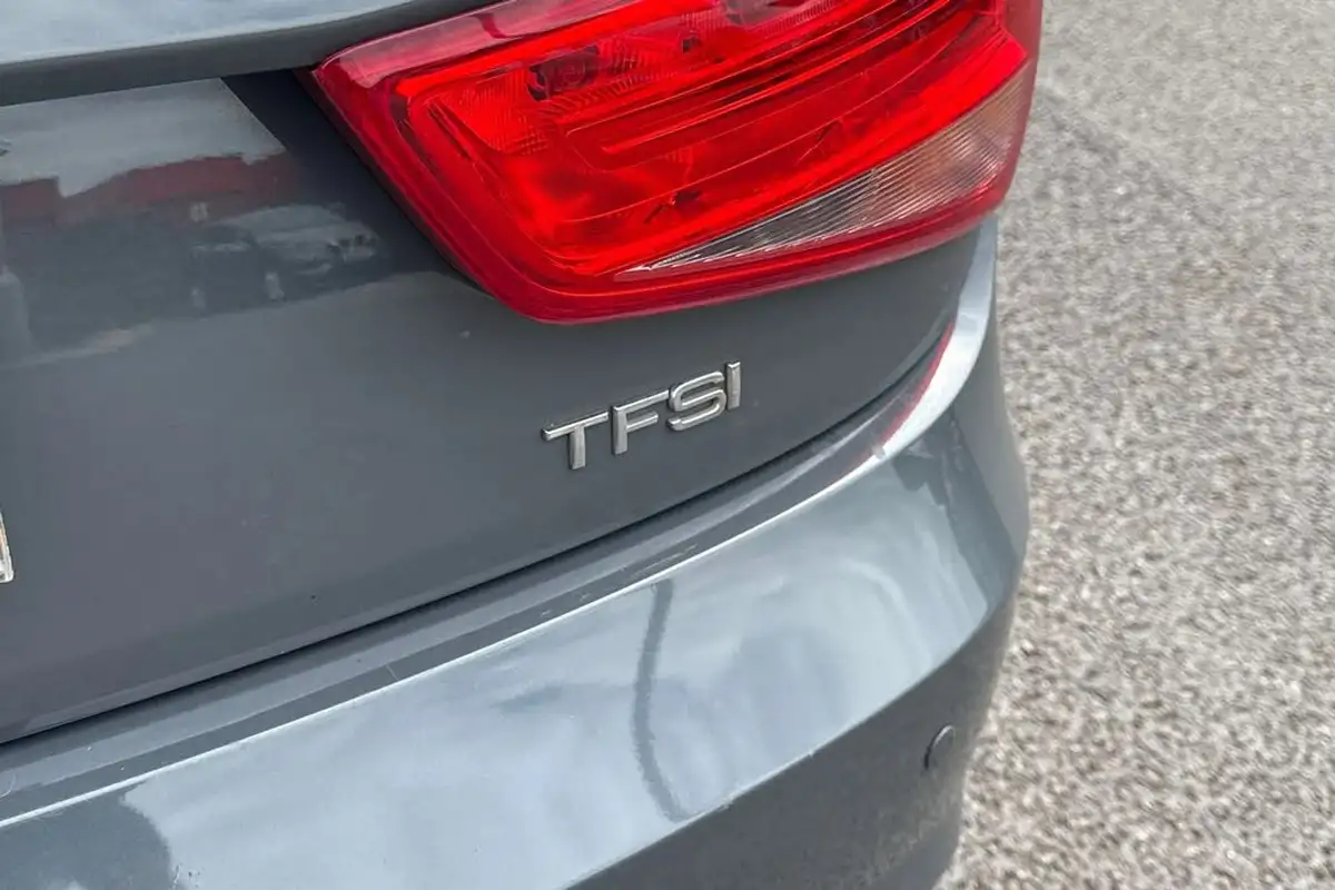 2015-audi-a1-14-sport-125ps-ss-hatchback-3d-1395cc-big-33