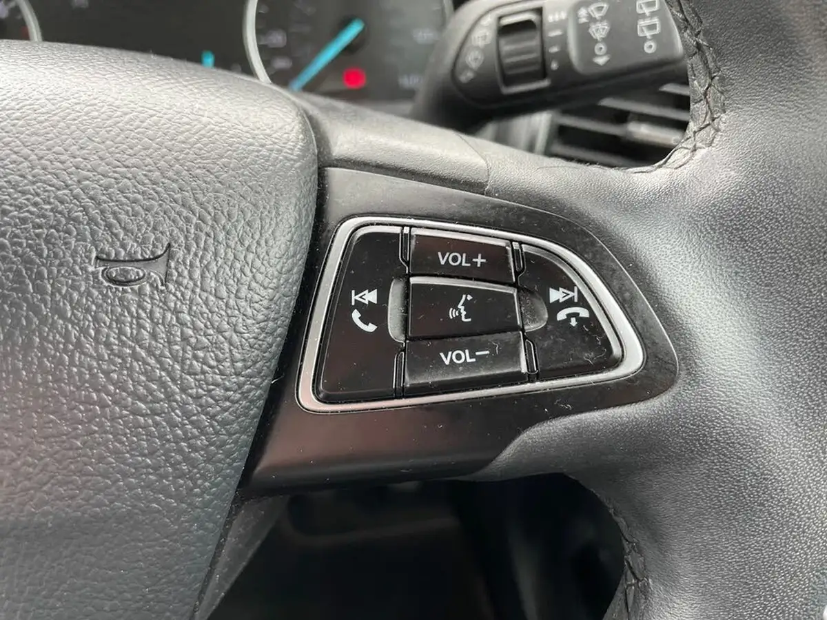 2019-ford-ecosport-10t-titanium-125ps-big-27