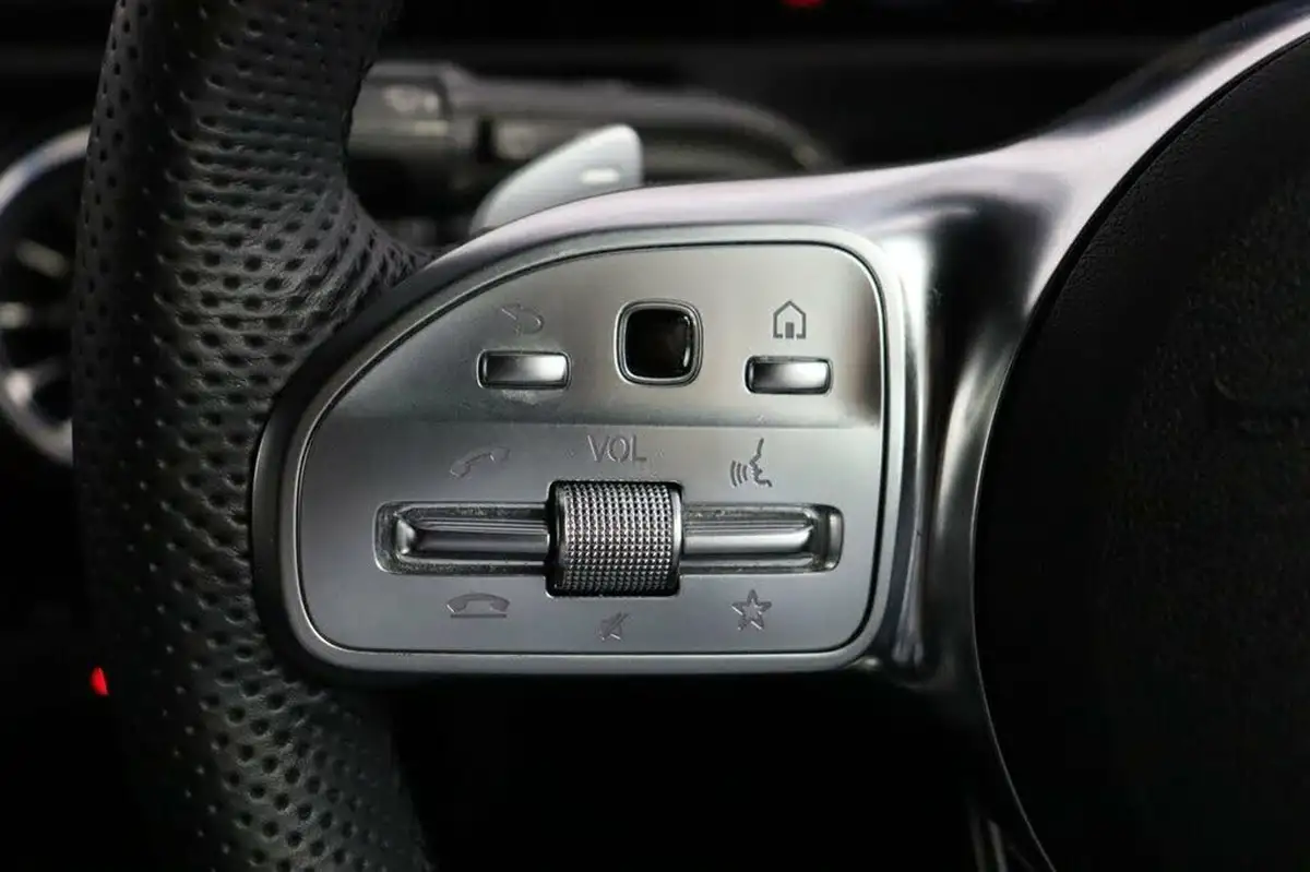 2022-mercedes-benz-cla-13-cla-180-amg-line-premium-shooting-brake-5d-big-25