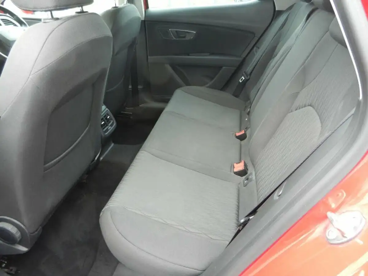 2015-seat-leon-12-se-tech-pack-tsi-110ps-hatchback-5d-big-8