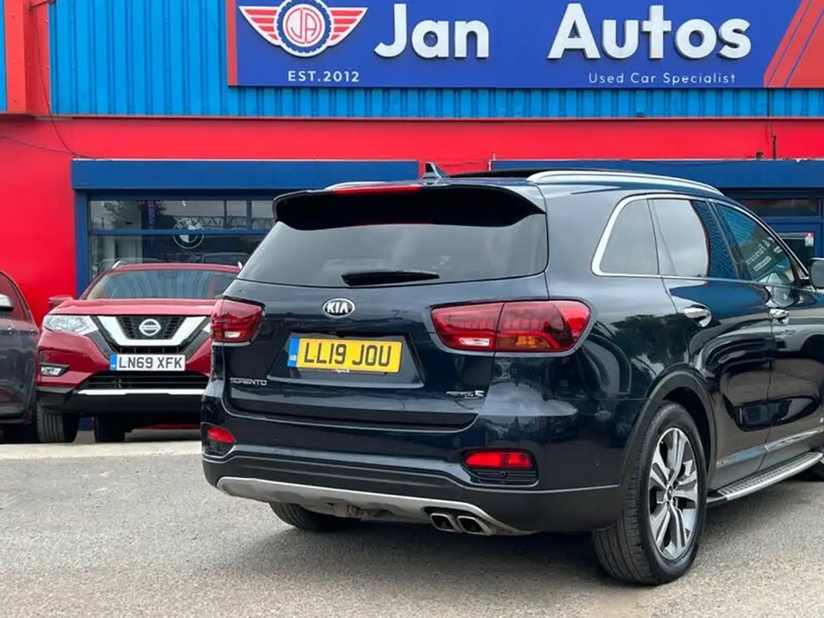 2019-kia-sorento-22-crdi-gt-line-s-big-40