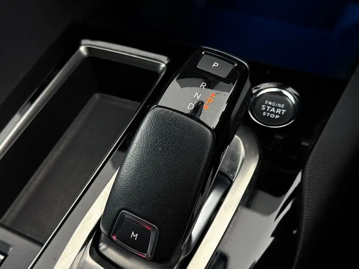 2022-peugeot-3008-suv-12-puretech-gt-eat8-big-35
