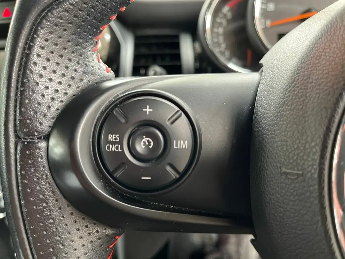 2018-mini-cooper-15-1499-gt-media-xlss-big-19