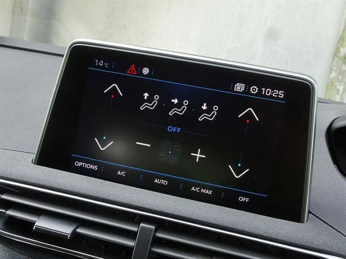 2020-peugeot-3008-suv-12-puretech-allure-big-24