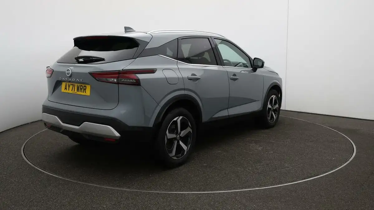 2021-nissan-qashqai-13-dig-t-premiere-edition-140ps-big-50