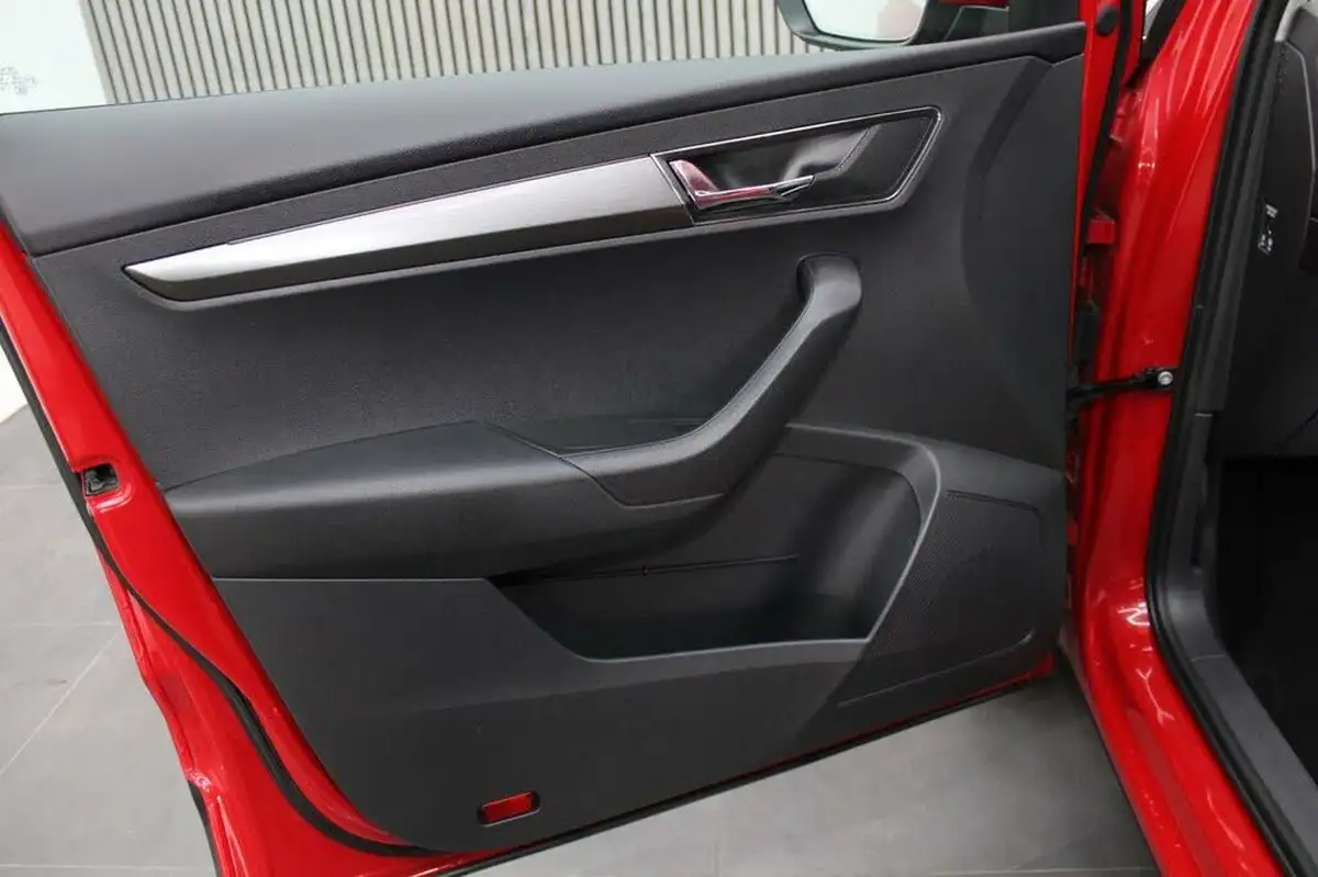 2018-skoda-karoq-15-tsi-edition-ss-dsg-big-25