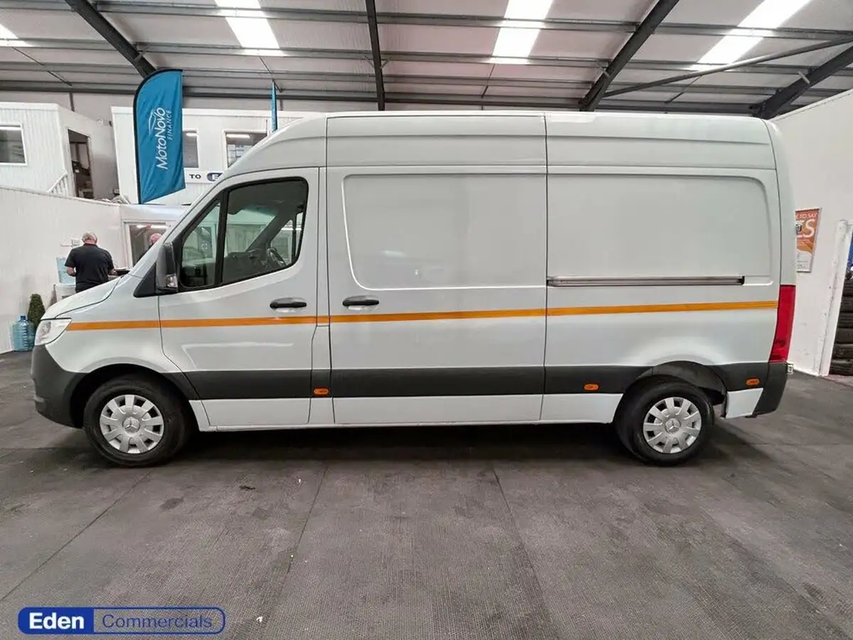 2021-mercedes-benz-sprinter-21cdi-314-l2h1-premium-big-7