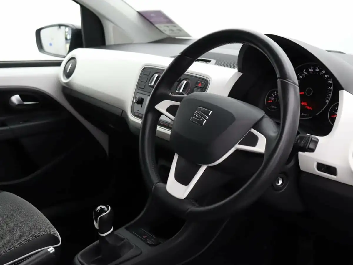 2017-seat-mii-10-design-mii-5d-big-18