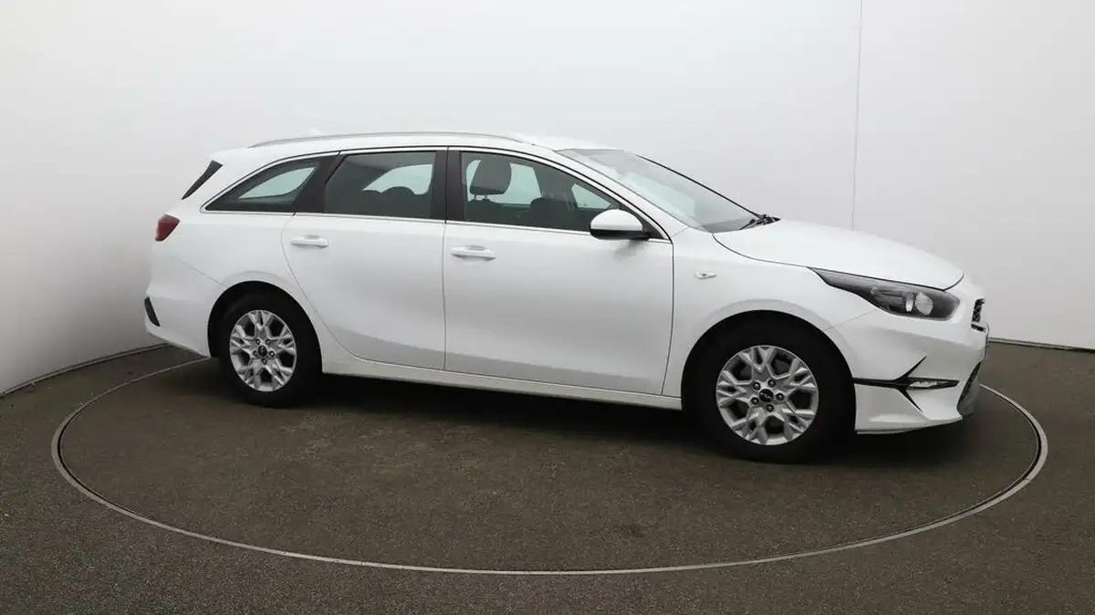 2023-kia-ceed-15-t-gdi-2-158bhp-sportswagon-big-43