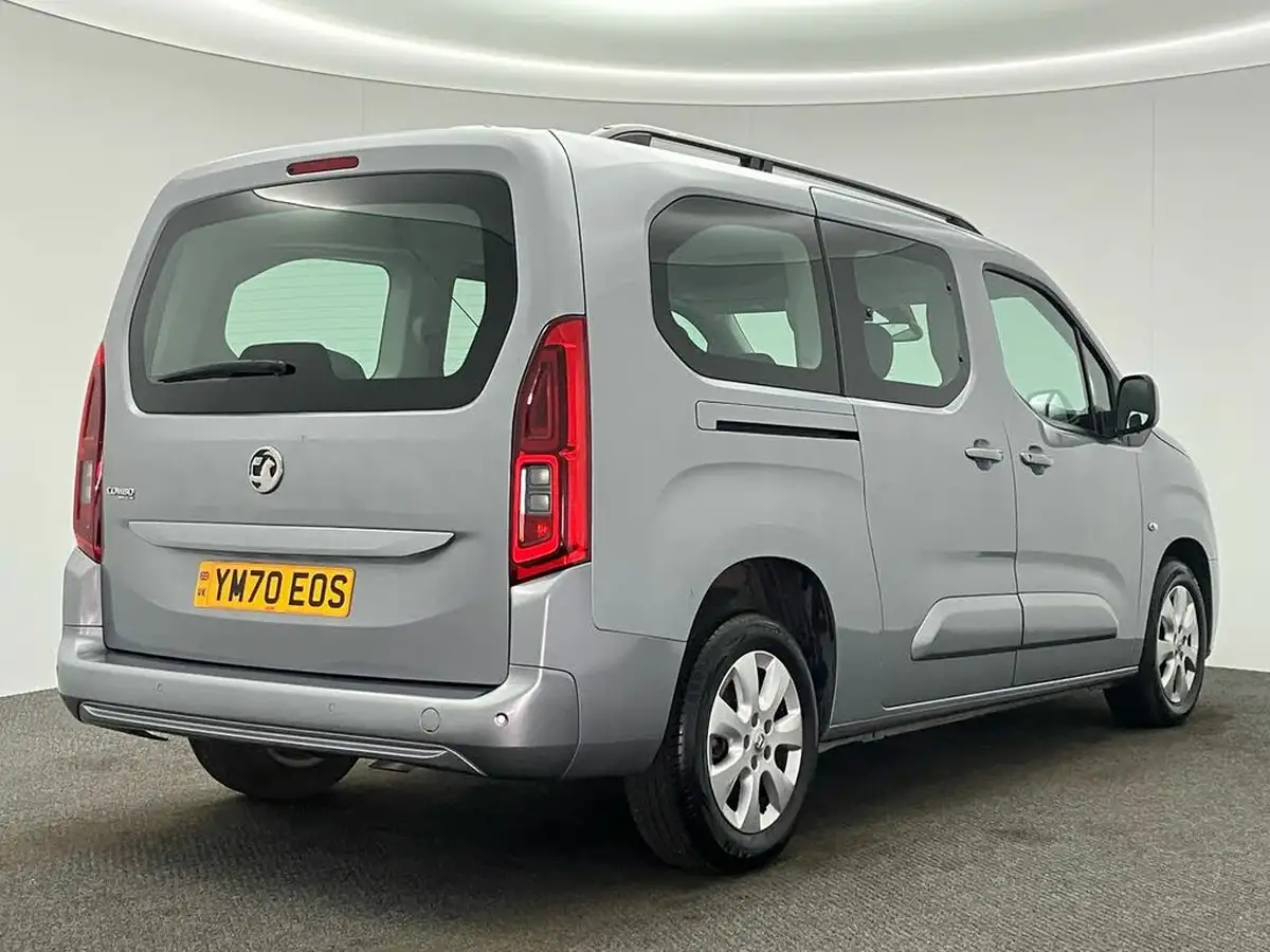 2020-vauxhall-combo-life-15-energy-100ps-7st-big-48