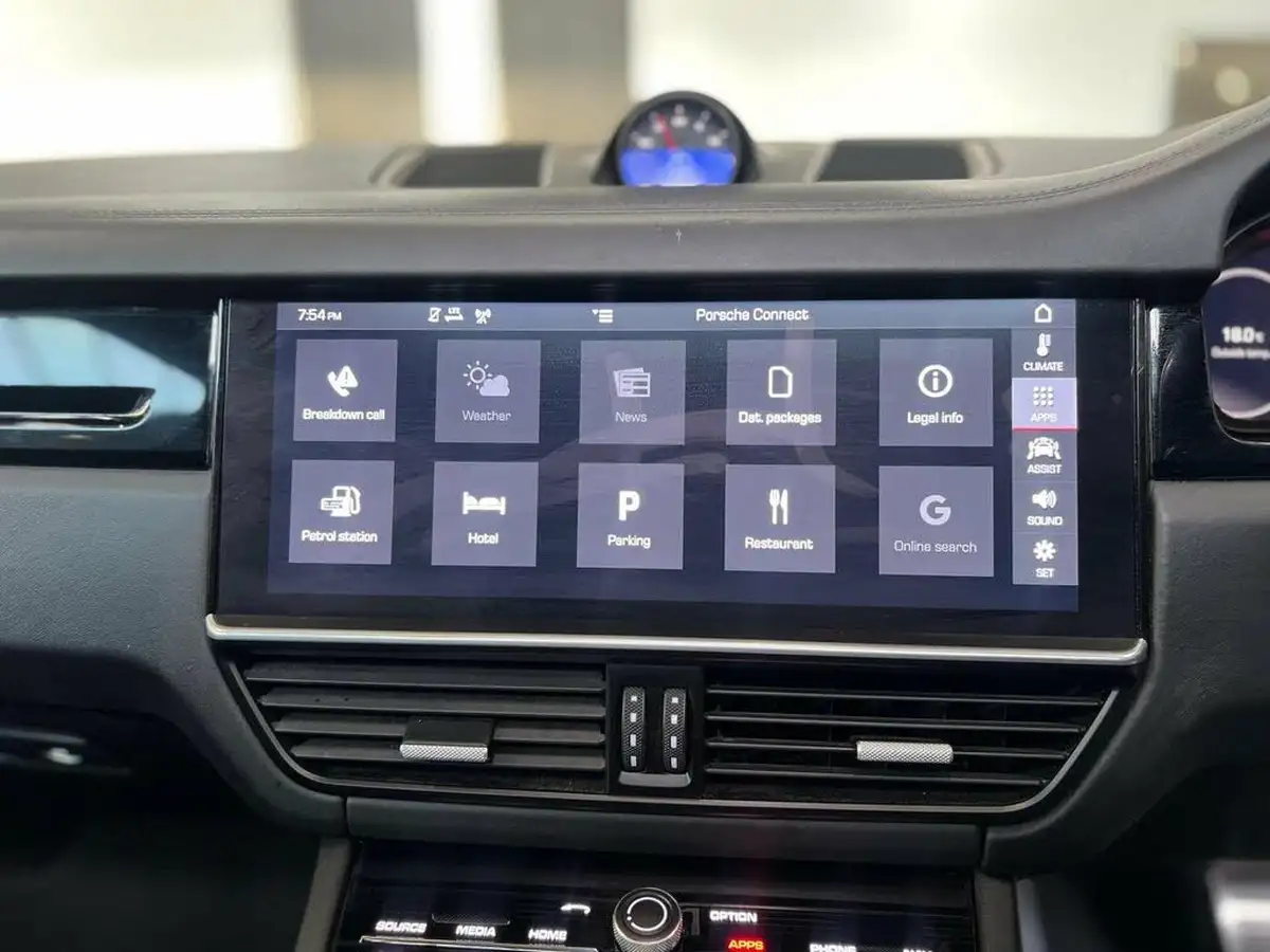 2019-porsche-cayenne-30-v6-s-big-18